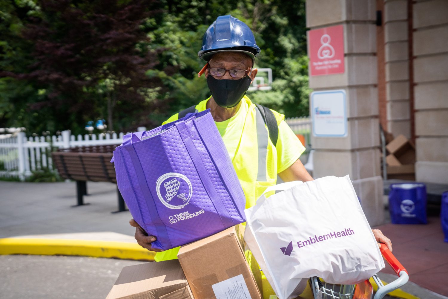 Help Staten Island Families Recieve the Food and Necessities to Thrive